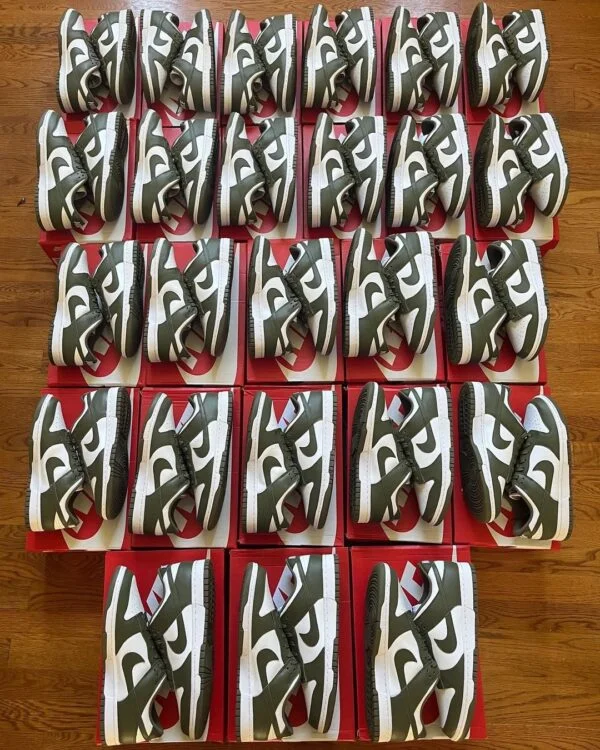 Wholesale Nike Sneakers thumbnail 4