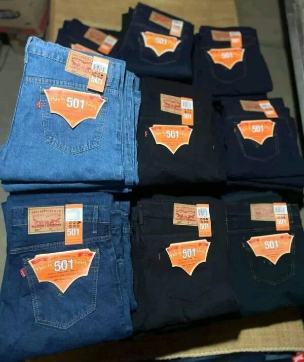Pallets Levis Clothes​ thumbnail 4