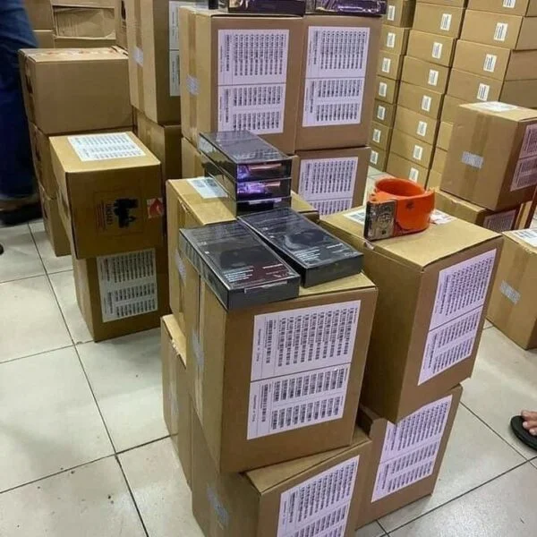 Iphone Wholesale​ thumbnail 2
