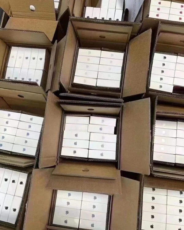 Iphone 14 Pro Max Pallets thumbnail 3