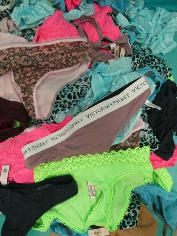 Victoria Secret Wholesale Pallets – Underwear Pallets thumbnail 4