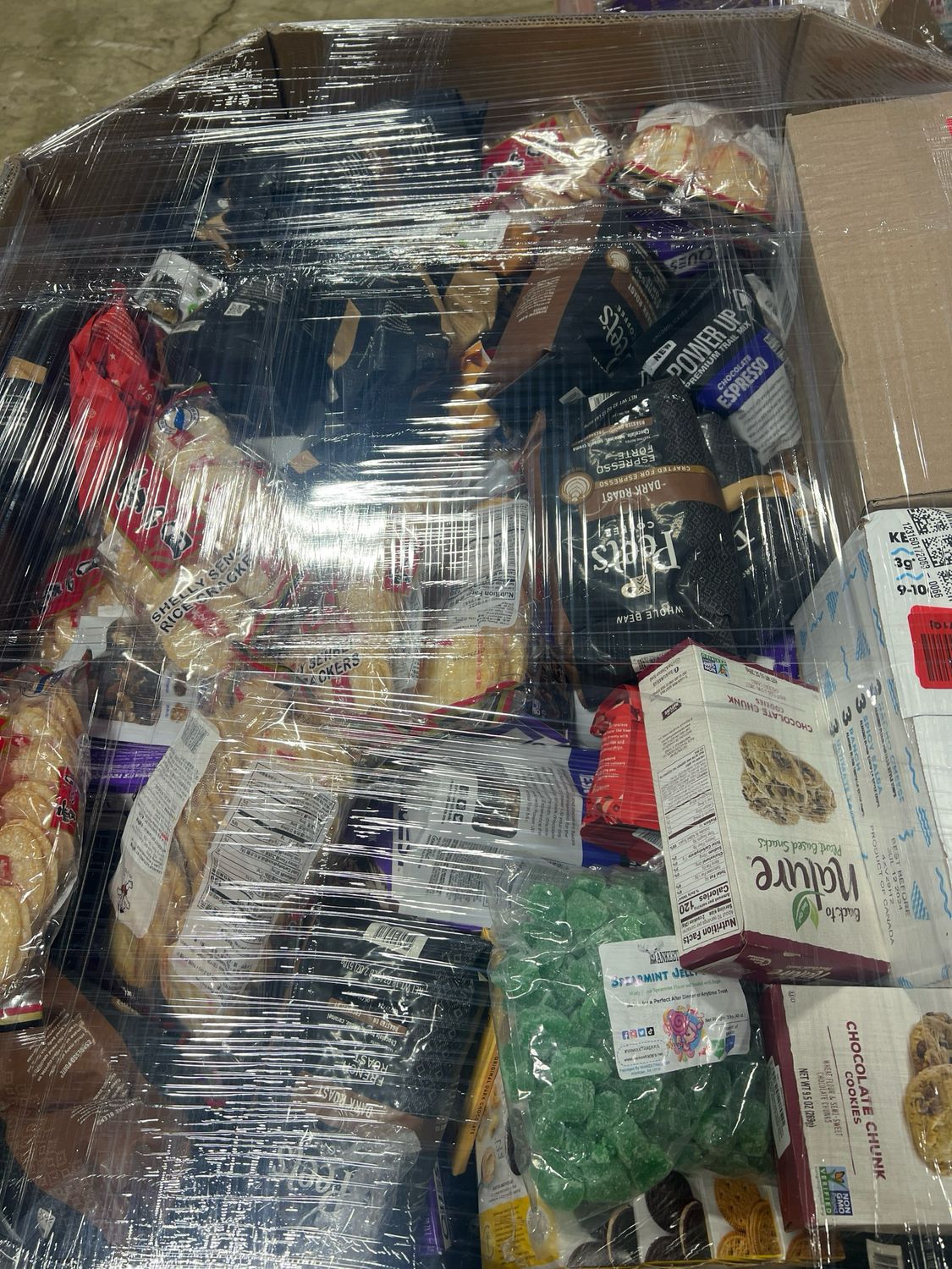 Amazon Food Pallet AMZF-3507 — liquidation pallet load photo 1