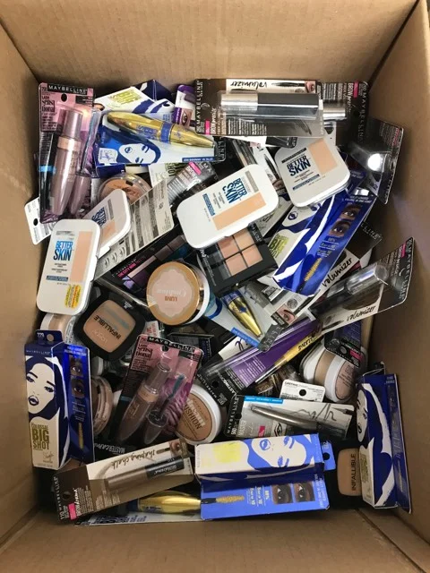 Mix Cosmetic Liquidations thumbnail 3