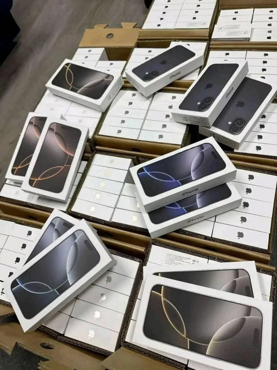 iPhone 16 Pro Max Pallet for Sale – Wholesale Apple Phones | Bulk Liquidation — liquidation pallet load photo 1