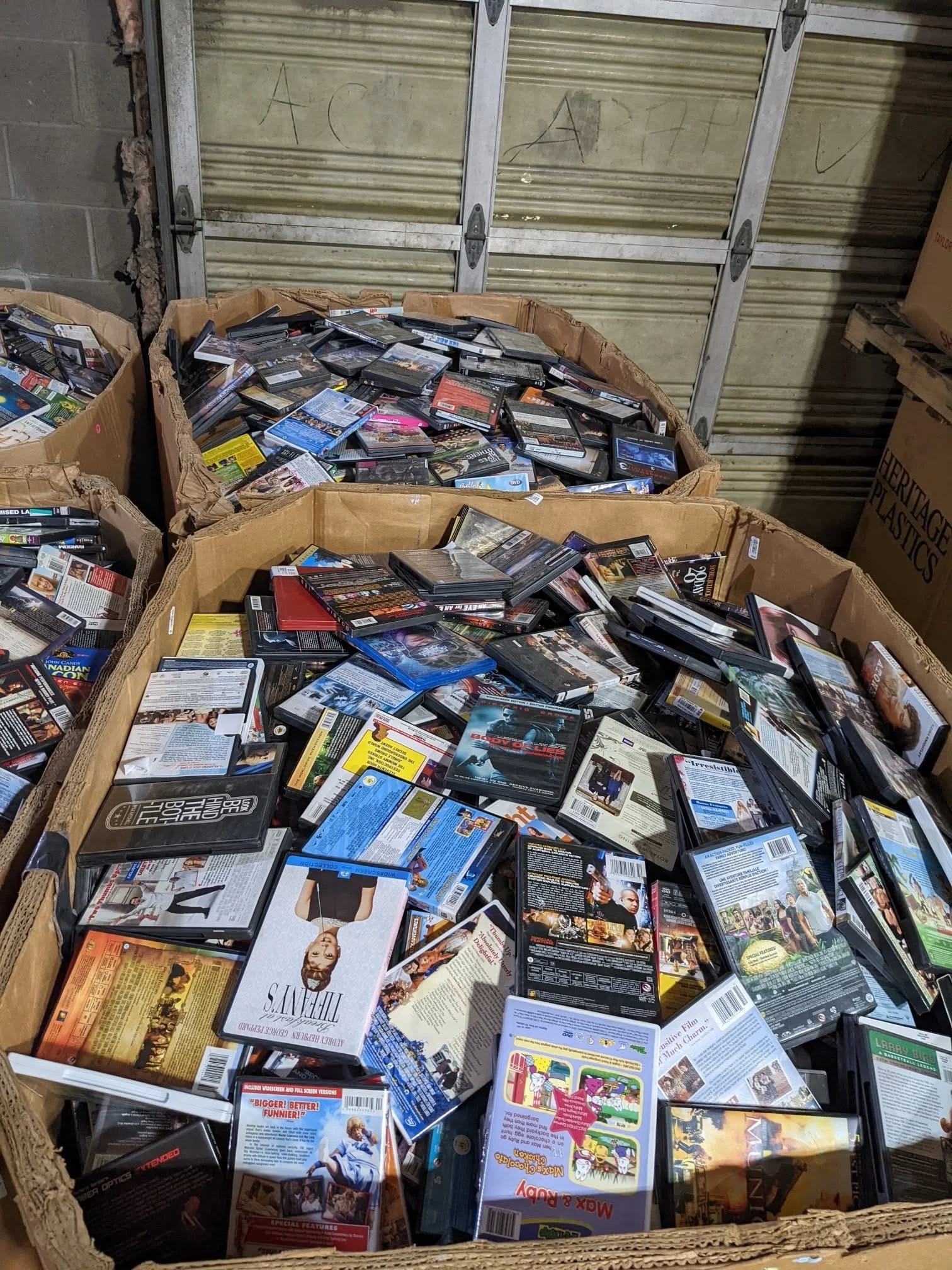 DVD Pallets — liquidation pallet load photo 1