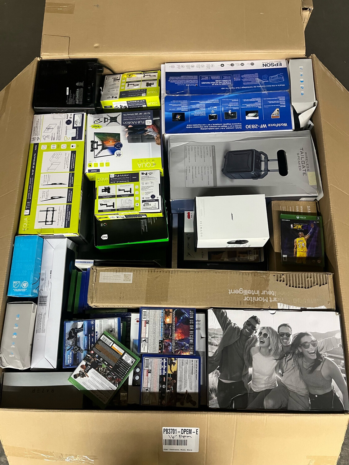 TARGET ELECTRONICS MEGA MYSTERY BOX thumbnail 6