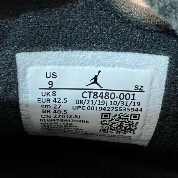 AJ5 Black Wings thumbnail 2