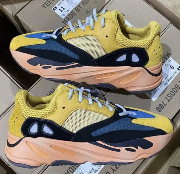 Adidas Yeezy Boost 700 — liquidation pallet load photo 1