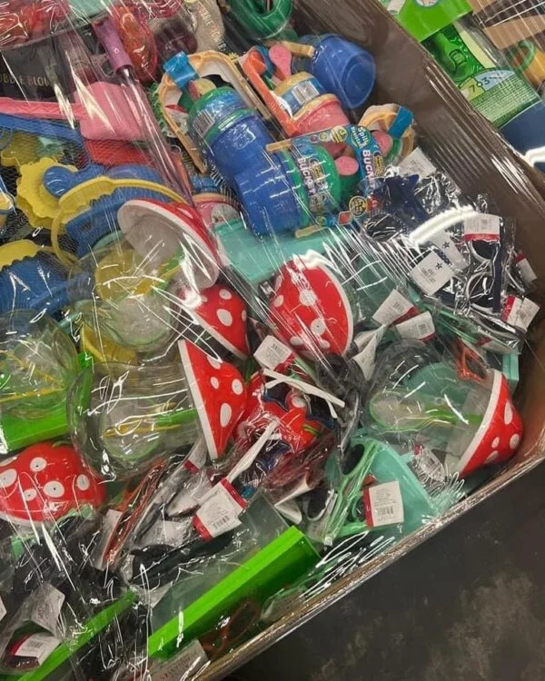 Wholesale Kids Toys Pallets — liquidation pallet load photo 1