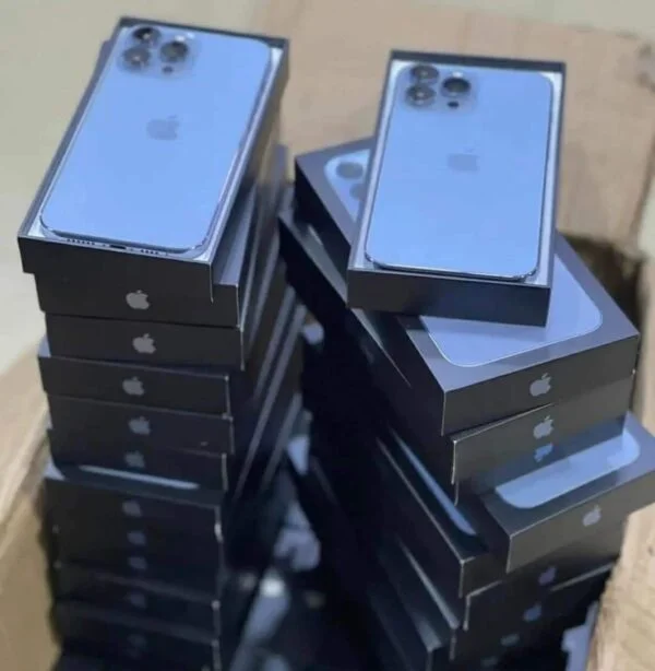 IPhone 13 Pro Max Pallets thumbnail 2
