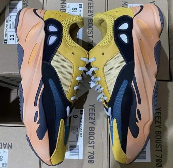 Adidas Yeezy Boost 700 thumbnail 9