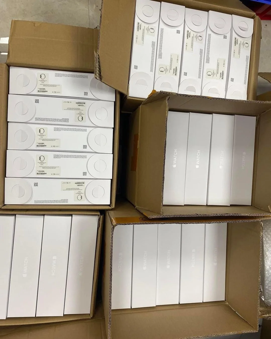 Apple Watch Series 8 Pallet thumbnail 2