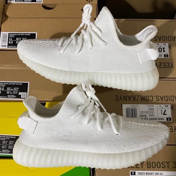 Yeezy Boost 350 v2 Pallets — liquidation pallet load photo 1