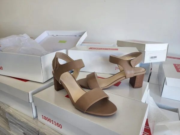Women Shoes and Sandles thumbnail 3