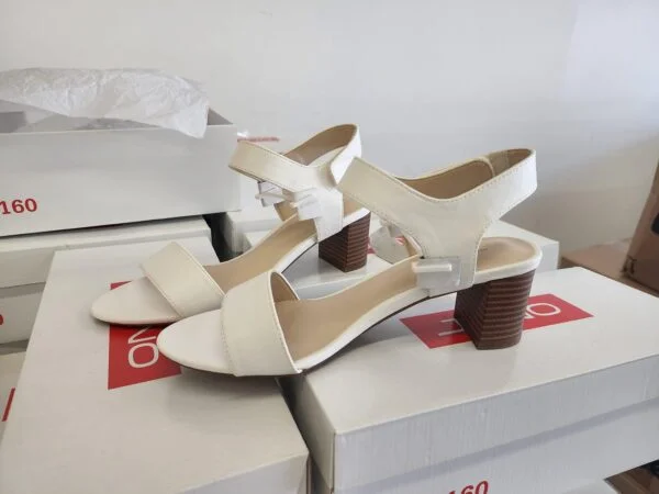 Women Shoes and Sandles thumbnail 2