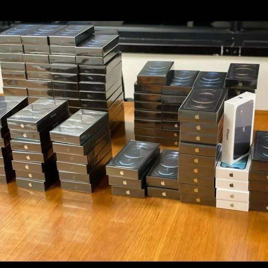 Iphone Wholesale — liquidation pallet load photo 1
