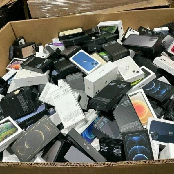 Wholesale Pallets of iPhones — liquidation pallet load photo 1