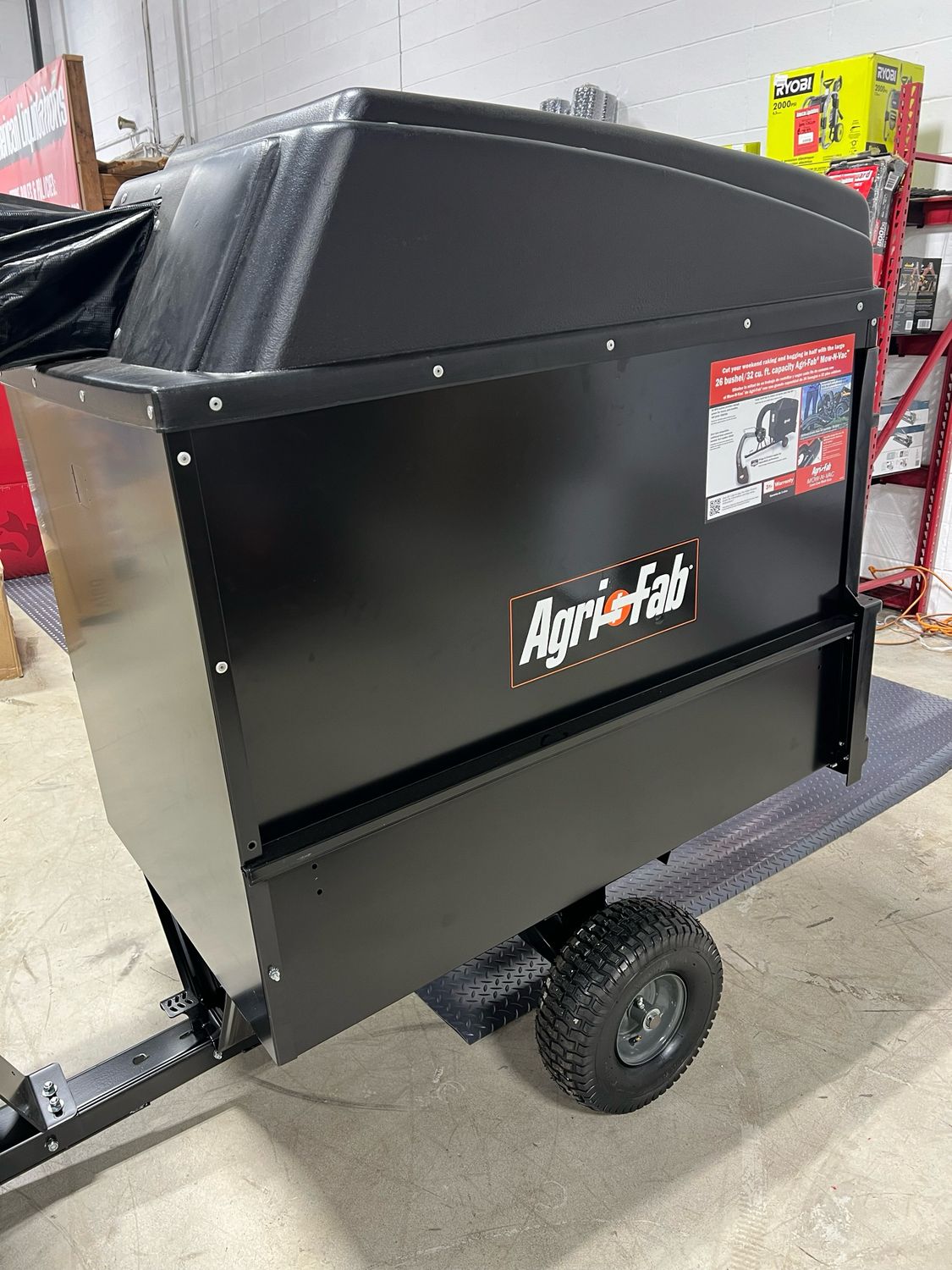 Agri-Fab Mow N Vac, 32 Cu Ft Capacity thumbnail 4