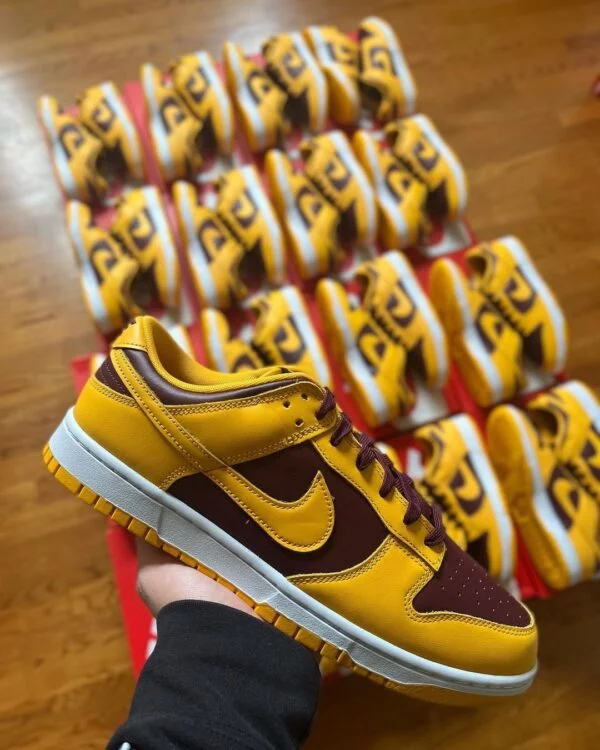 Wholesale Nike Sneakers thumbnail 3
