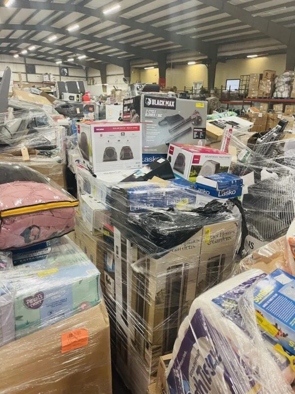 WM GM Truckloads Pallets — liquidation pallet load photo 1