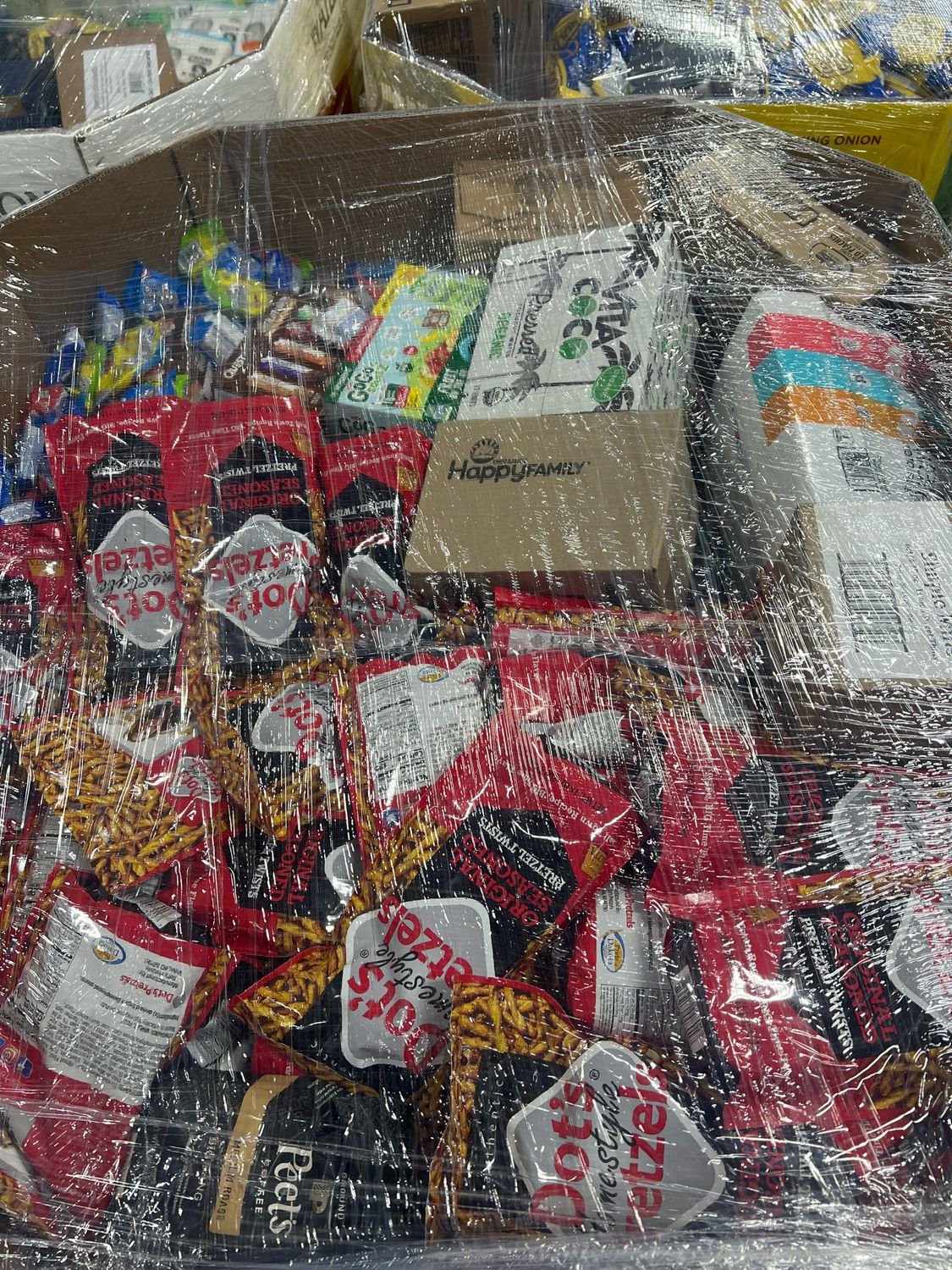 Amazon Food Pallet AMZF-3402 — liquidation pallet load photo 1