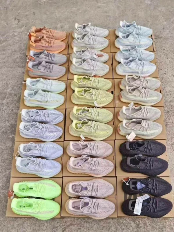 Yeezy Sneakers Pallets thumbnail 8