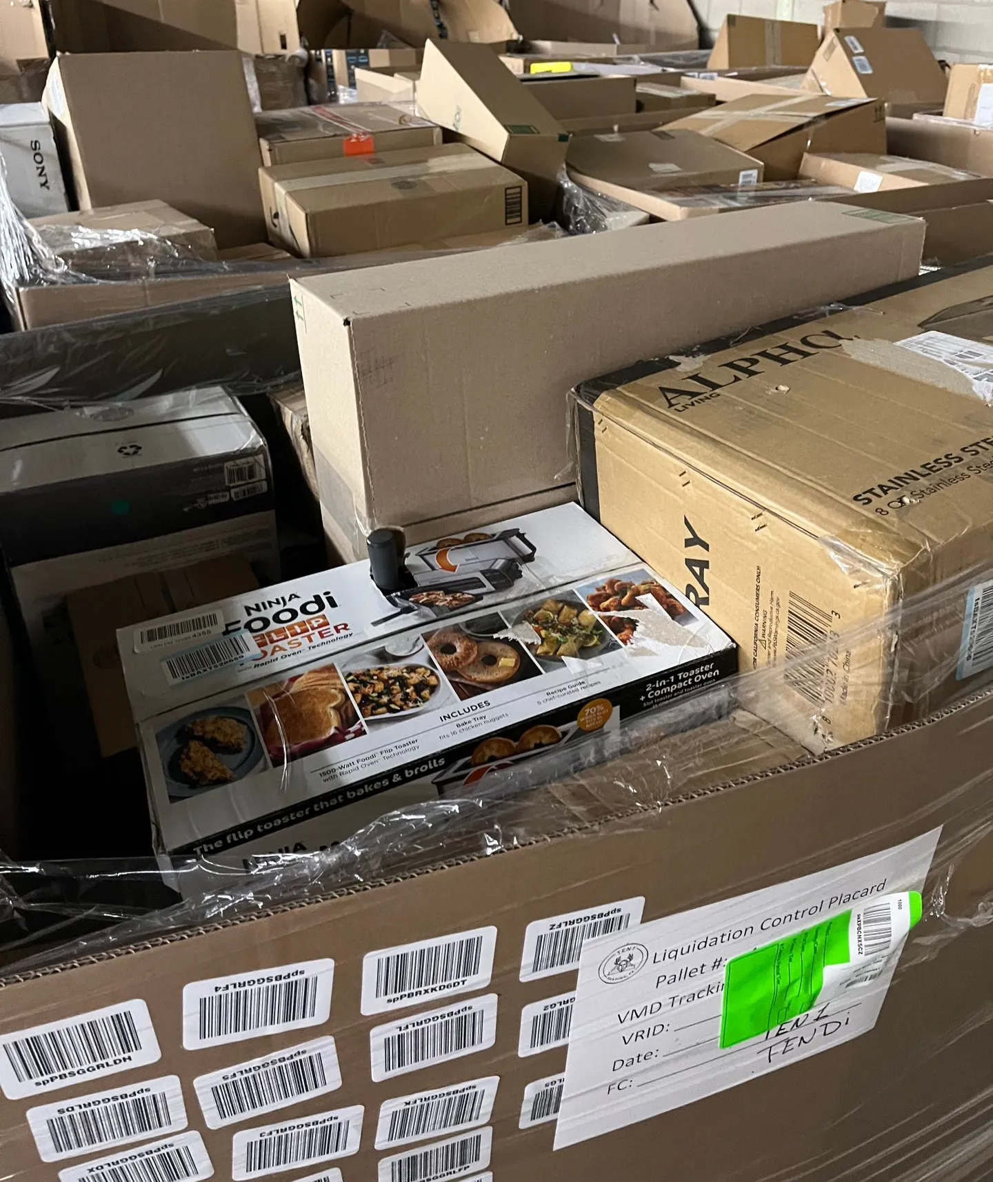 Amazon General Merchandise Truckload thumbnail 4
