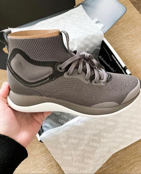 Lululemon Shoes thumbnail 2