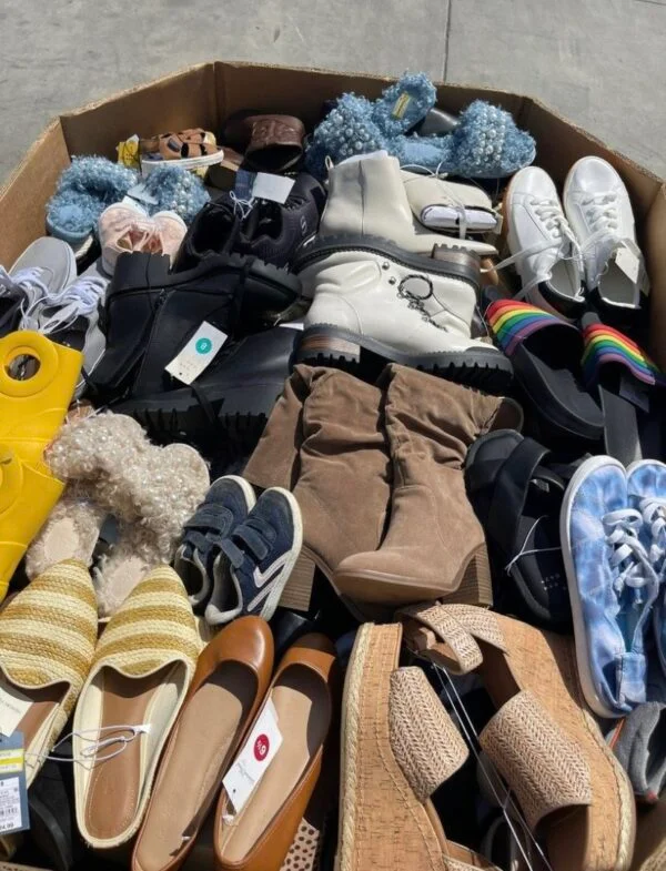 Mixed Shoes Pallet — liquidation pallet load photo 1