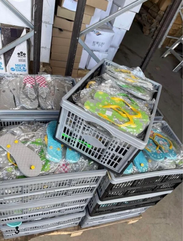 Mixed Flip Flops Pallets — liquidation pallet load photo 1