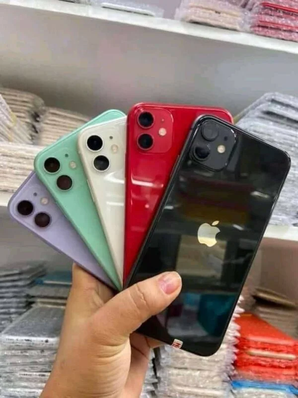 Wholesale Pallets of iPhones thumbnail 2