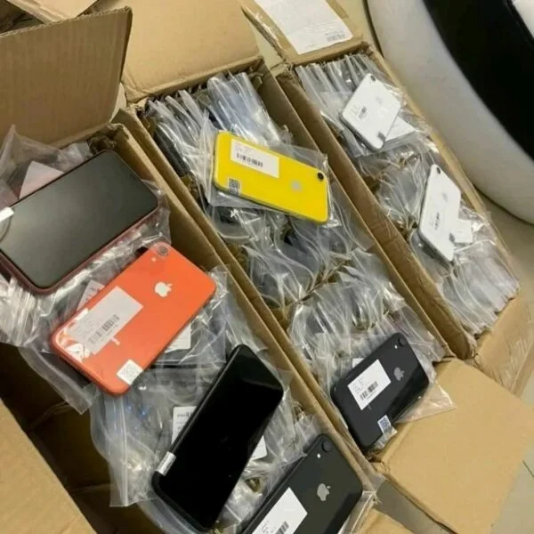 Iphone Wholesale​ thumbnail 3